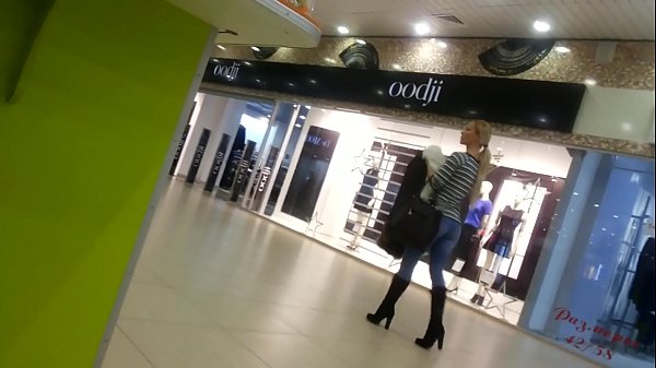 Cool chick musupermarket.